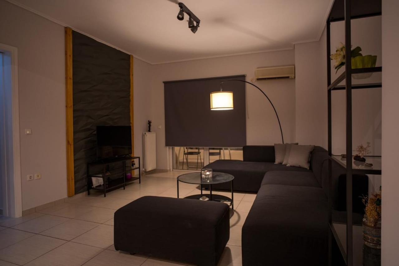 It Is A Pleasant, Modern, Functional House! Apartment Piraeus Bagian luar foto