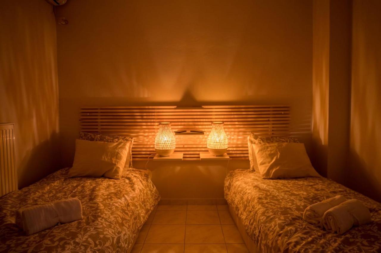 It Is A Pleasant, Modern, Functional House! Apartment Piraeus Bagian luar foto