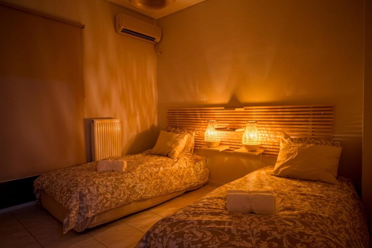 It Is A Pleasant, Modern, Functional House! Apartment Piraeus Bagian luar foto