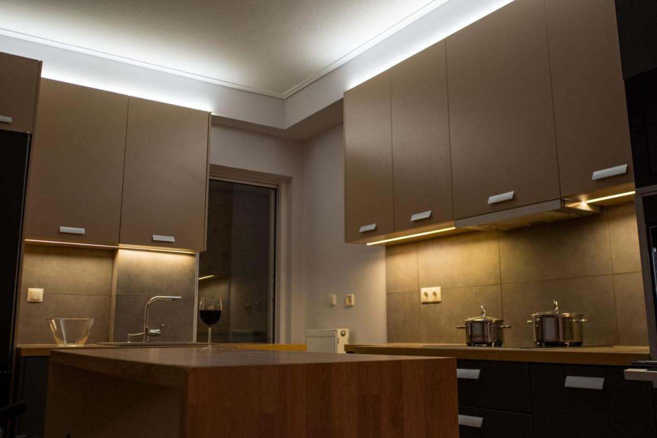 It Is A Pleasant, Modern, Functional House! Apartment Piraeus Bagian luar foto