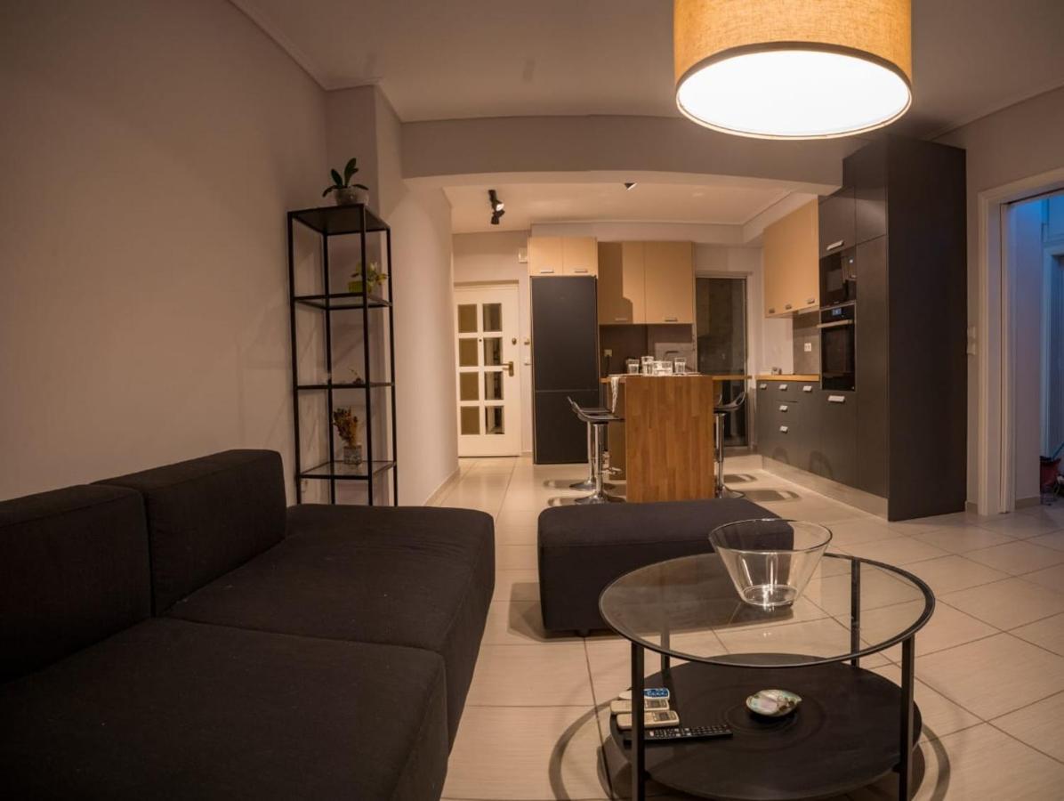 It Is A Pleasant, Modern, Functional House! Apartment Piraeus Bagian luar foto
