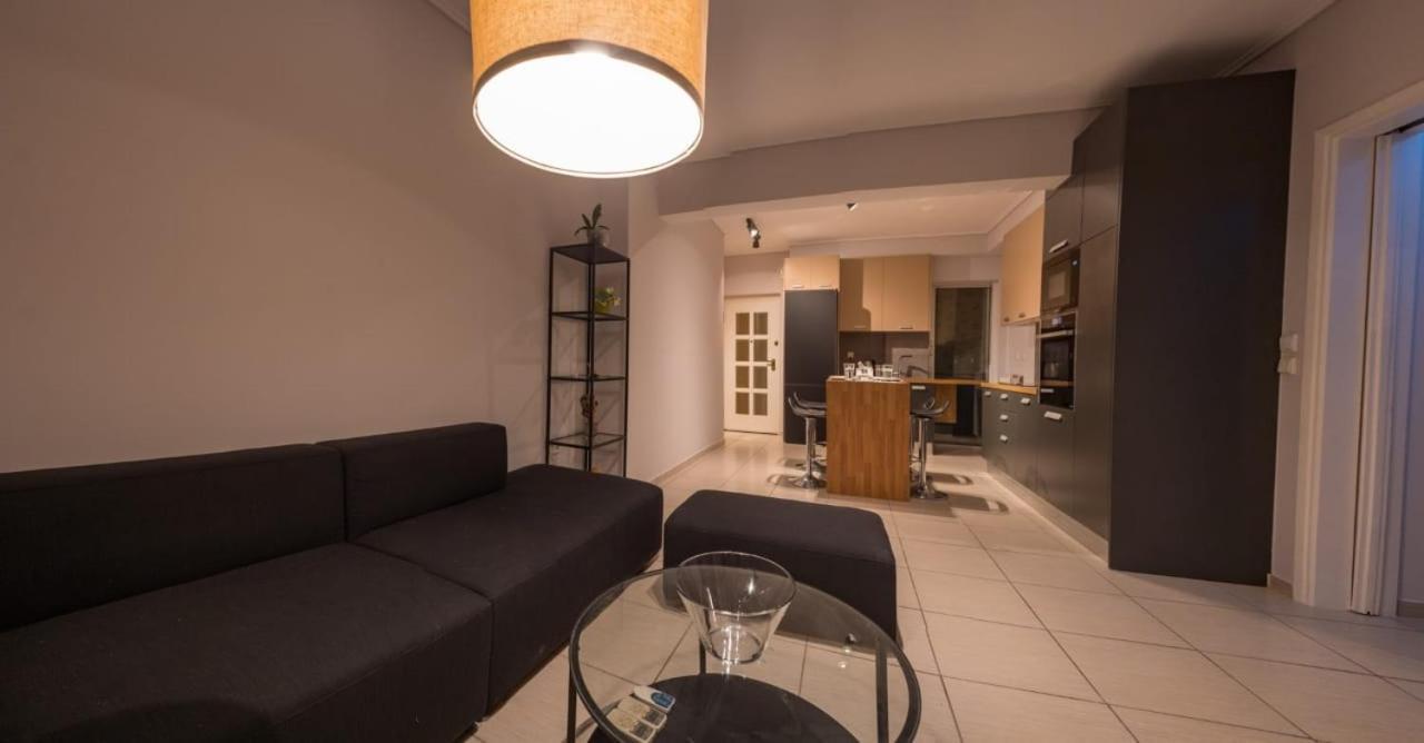 It Is A Pleasant, Modern, Functional House! Apartment Piraeus Bagian luar foto